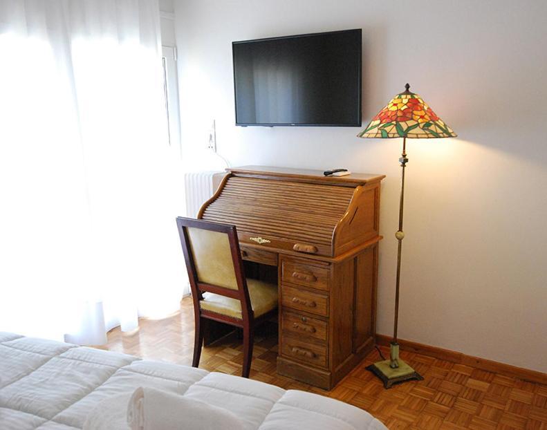 Central Heraklion Lovely Boutique 2-Bedroom Apartment. Olympia. 외부 사진